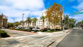 Courtyard Santa Ana Lot