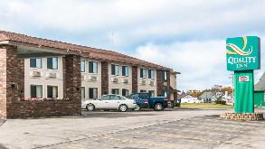 561 Boulevard Drive Parking