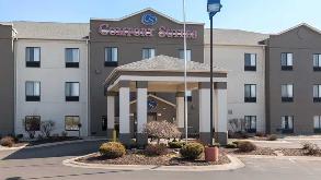 3302 E Dupont Rd Parking