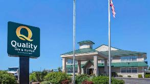 Photo of 905 E Lakeshore Drive Parking spot, located 1.2 mi away from MI