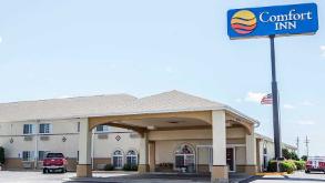 17205 South US 71 Hwy Parking