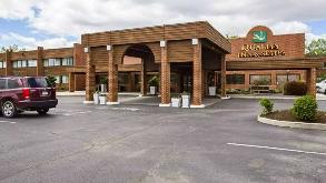 3306 Pleasant Valley Blvd Parking