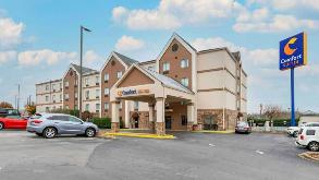 3118 Browns Mill Rd Parking