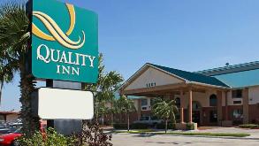 1301 West Expressway 83 Parking