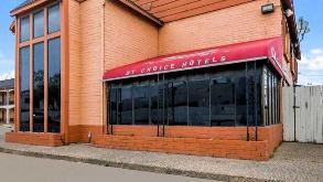 Econo Lodge - 9102 Burnet Rd