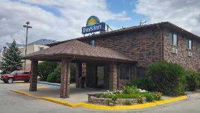 3101 S 34th St Parking