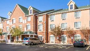 Comfort Inn & Suites Dayton North DAY Airport Parking