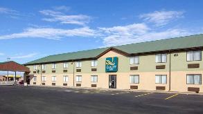 1405 S Fossil St Parking