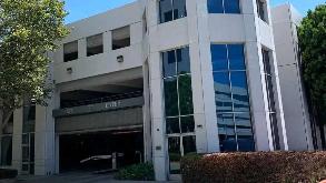 5990 Sepulveda Boulevard Parking