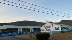 563 US-3 Parking