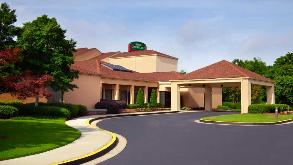 2050 Sullivan Rd Parking