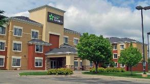 Extended Stay - 3015 Denmark Ave Garage