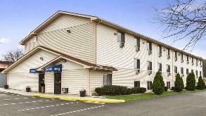 5395 Beckley Rd Parking
