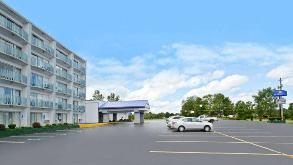 798 Ferguson Dr Parking