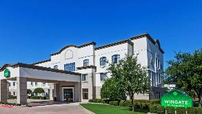 850 W Walnut Hill Ln Parking