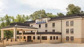 2209 Shorter Ave Parking