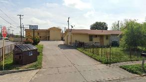 Best Inn Motel_6738 Westfield Parking