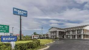 Photo of 2239 Hollywood Dr Parking spot, located 4.3 mi away from TN