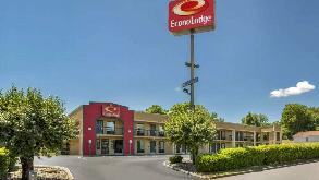 5505 Merchants Center Blvd Parking