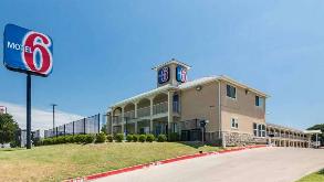624 Boyd Rd Azle Parking