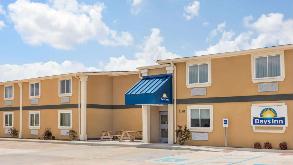 4180 Old Gentilly Rd Parking