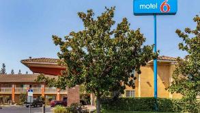 East 2533 Piccoli Rd (Motel 6) Garage