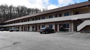 Plymouth Motor Lodge - 325 Main St Garage