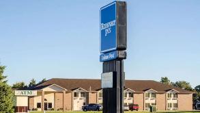 Photo of Rodeway Inn - 1124 E 4th St Garage spot, located 7.4 mi away from NE