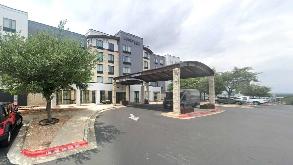 Courtyard by Marriott AUS Airport Parking