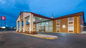Red Roof Inn - 2219 S Frontage Rd Garage