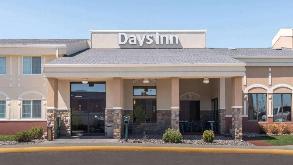 Days Inn - 2100 4th St SW Garage