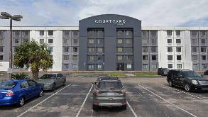 Courtyard by Marriott - 1600 E Beach Blvd Garage