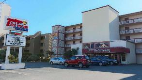 Red Tree Inn - 1415 S Ocean Blvd Garage
