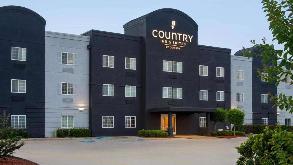 Country Inn and Suites - 5020 Hollywood Ave Garage