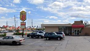 Super 8 By Wyndham ORD Airport Parking