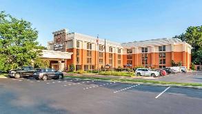 Comfort Inn Suites ILG Airport Parking