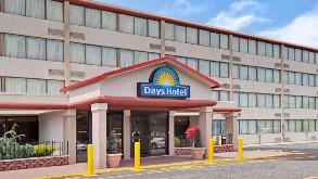Photo of Days Hotel by Wyndham - 195 NJ-18 Garage spot, located 2.6 mi away from NJ