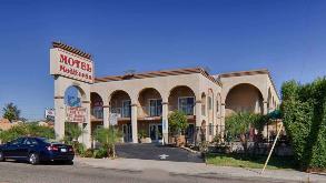 2336 S Escondido Blvd (Motel Mediteran) Garage