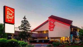 Red Roof Inn - 860 New Durham Rd Garage