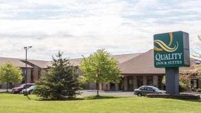 Quality Inn & Suites - 105 Business Park Dr Garage