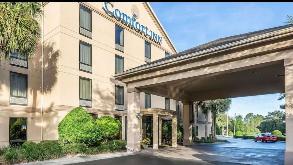 Comfort Inn University - 3440 SW 40th Blvd Garage
