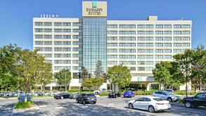 2885 Lakeside Dr (Embassy Suites Santa Clara) Parking