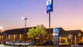 Best Western - 1450 E Wooster St Garage