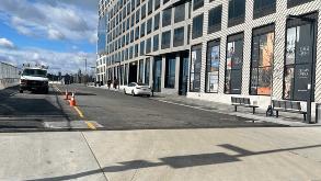 27 EAGLE ST Parking