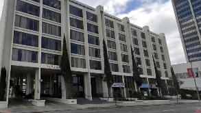 15720 Ventura Blvd - Garage