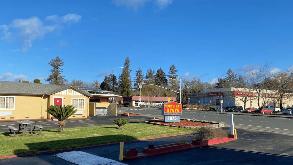 1875 Mendocino Ave (North Bay Inn) Parking