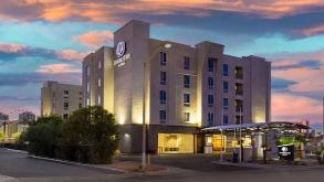 DoubleTree by Hilton East Flamingo LAS Airport Parking
