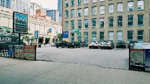 541 W. Lake St Parking