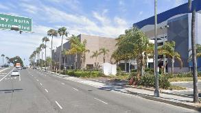 1815 Hawthorne Blvd.  South Bay Galleria Garage (P1617)