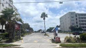 17490 Gulf Blvd Parking P2937